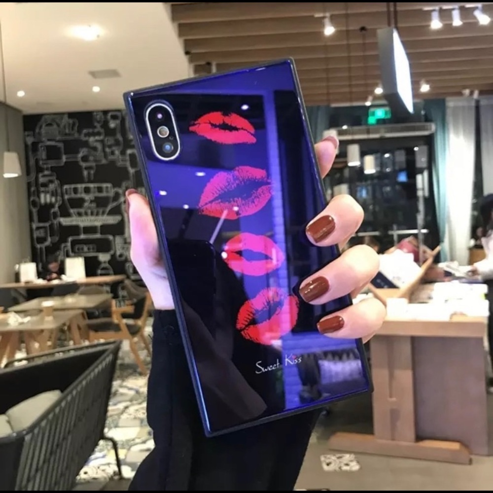 iPhone XR kiss case